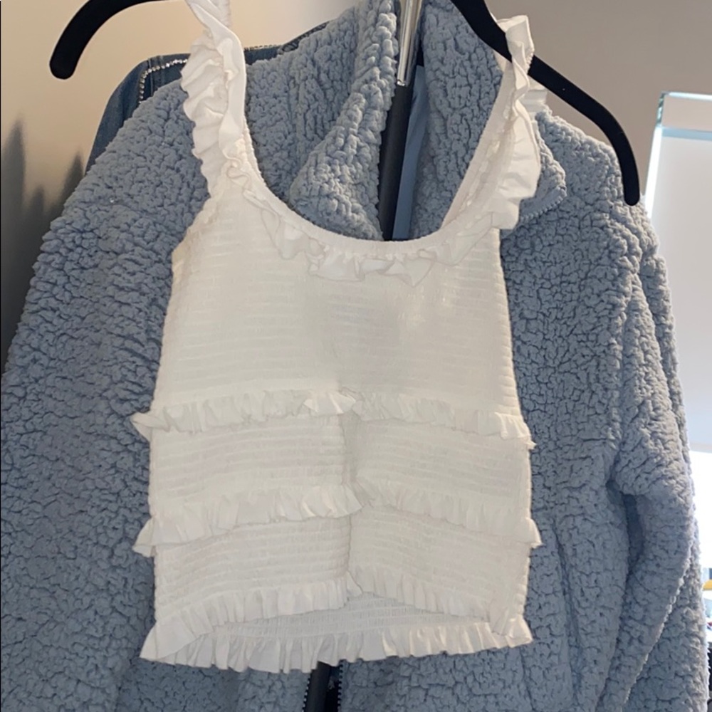 RUFFLE TANK